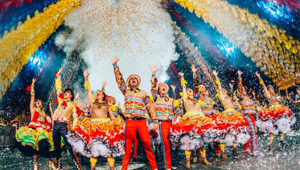 Arraiá de Sucesso: Guia Completo para uma Festa Junina Memorável!
