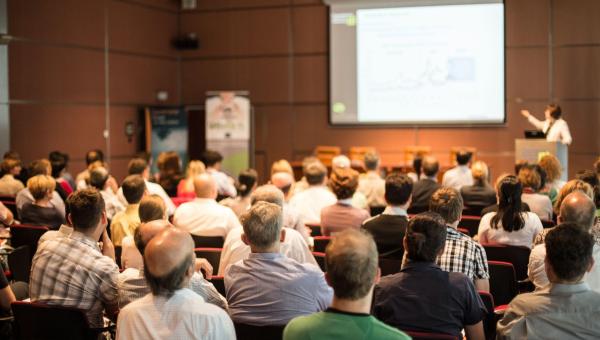 Como Planejar um Congresso de Sucesso: O Guia Definitivo para Brilhar no Mundo dos Eventos
