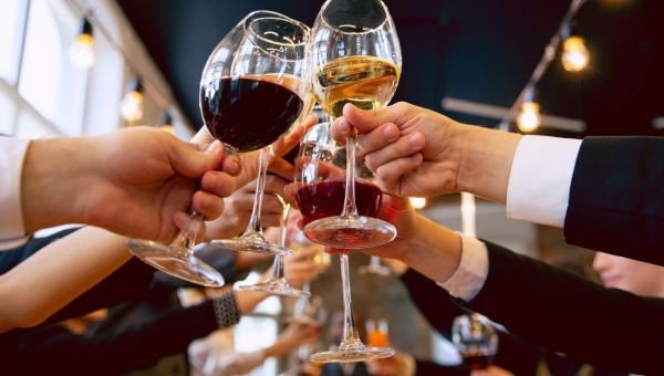 Organização de Eventos Corporativos: Como Impressionar e Engajar os Seus Convidados
